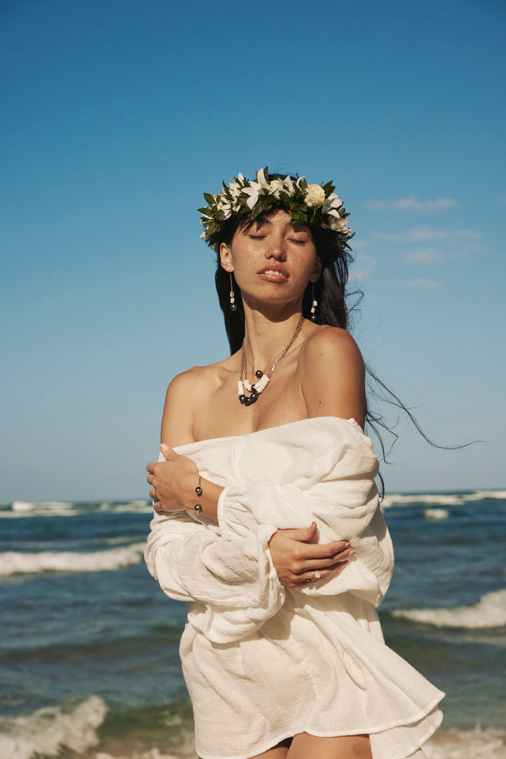 Royal Hawaiian Trio: Tahitian Pearl And Puka Shell Paperclip Necklace