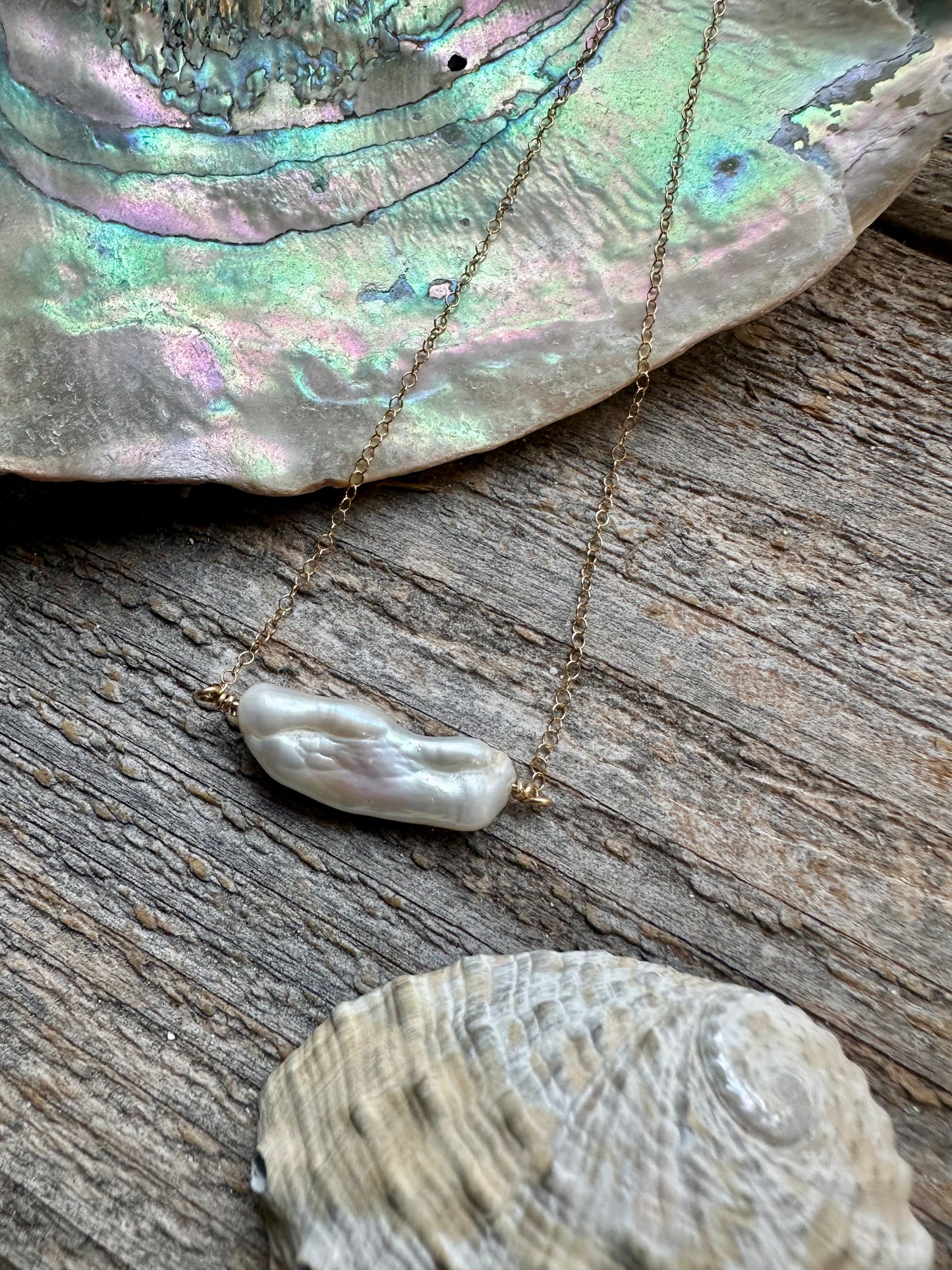 Luna Baroque Pearl 18" Necklace