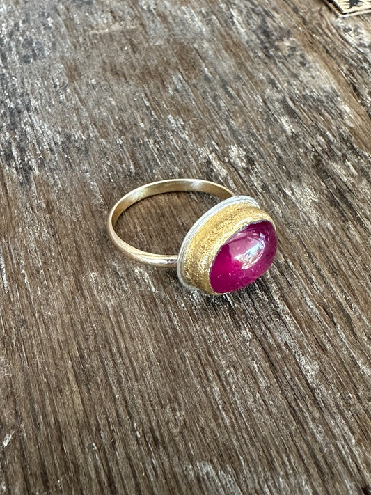 Heart's Embrace: Rubilite Love Healer Ring