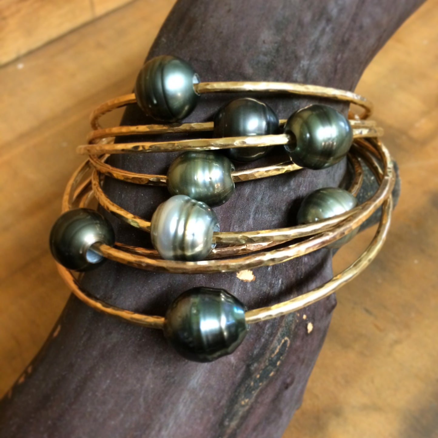 Single Tahitian Pearl Bangle