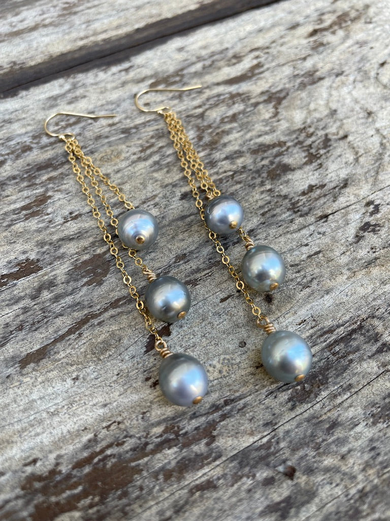 Three Tier Tahitian Pearl Shoulder Duster