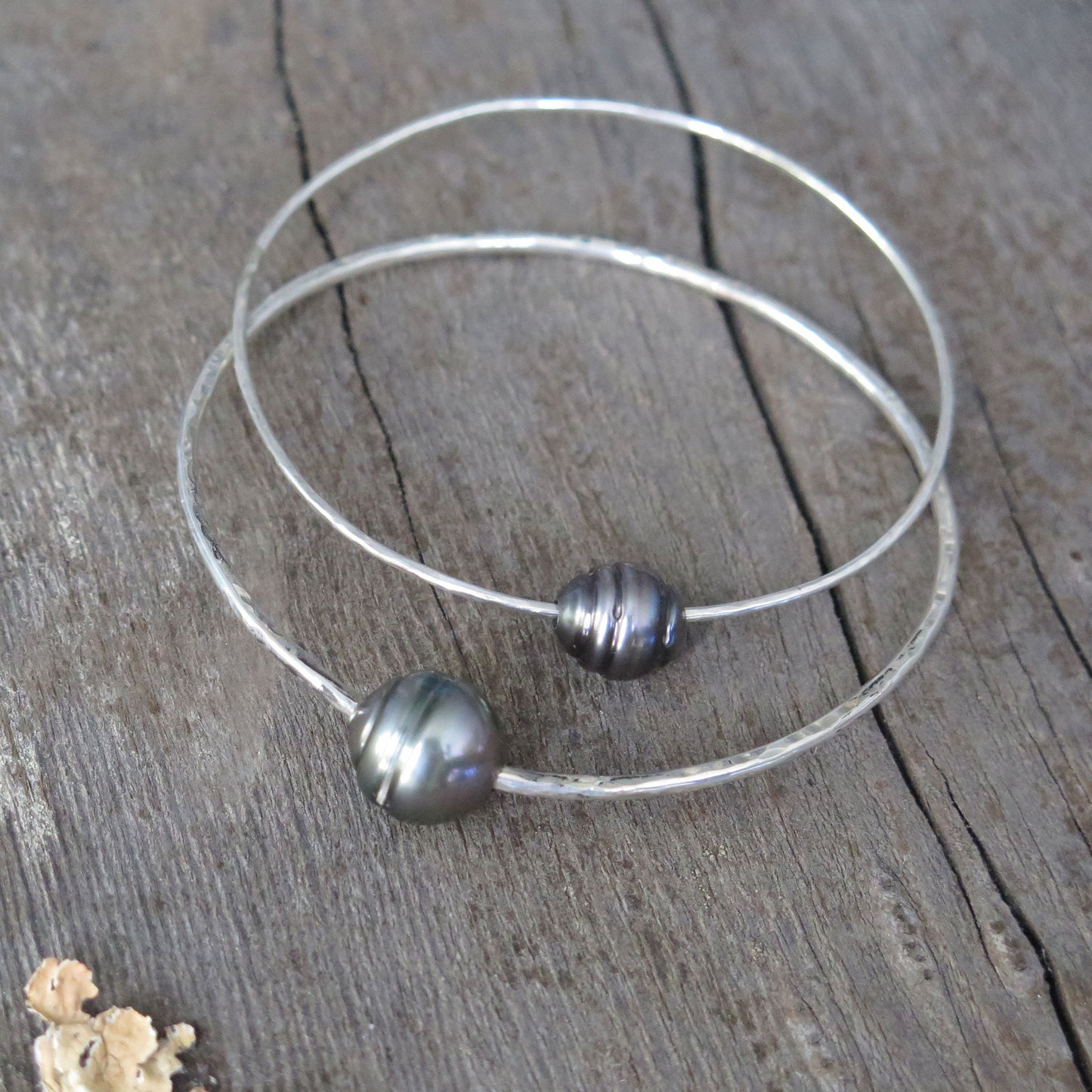 Single Tahitian Pearl Bangle