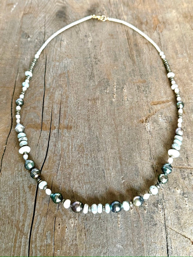 Oceans Opulence: Tahitian Pearl Necklace