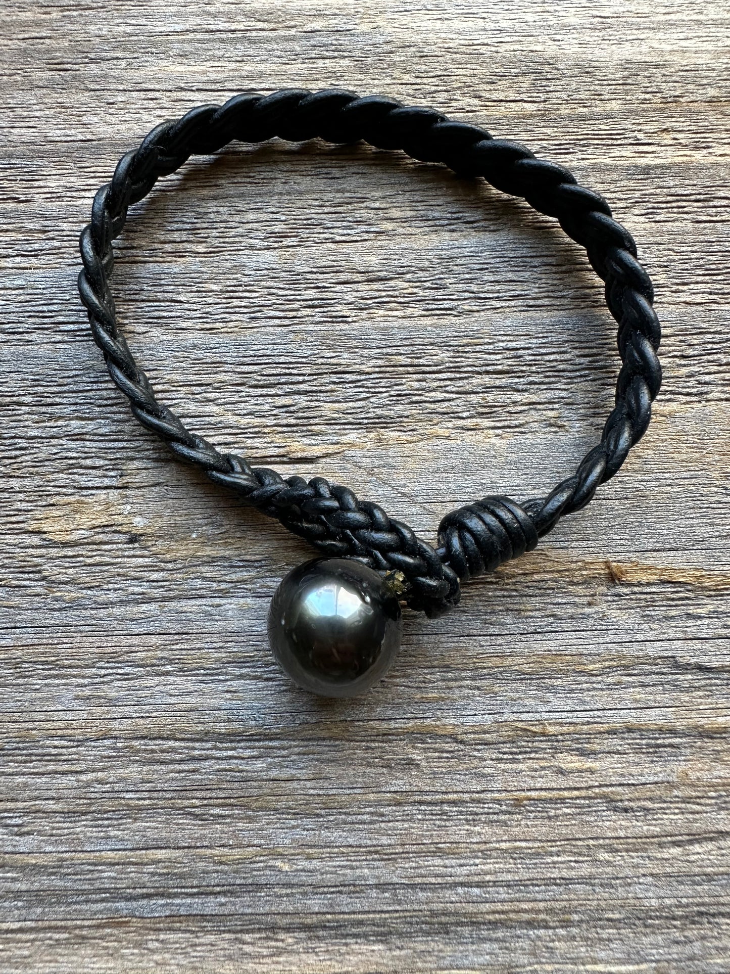 Salt and Saddle Bracelet Tahitian Pearl on Braided Leather