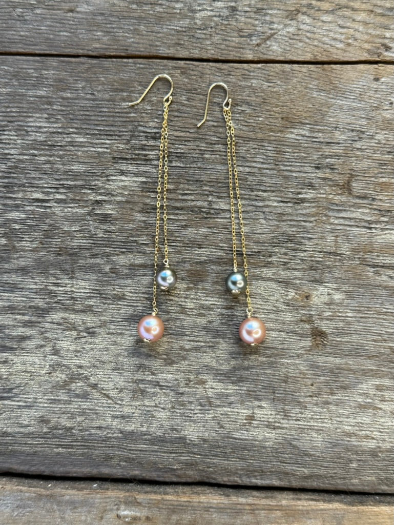 Blushing Shores: Shoulder Duster Pink Edison and Tahitian Pearl Earrings