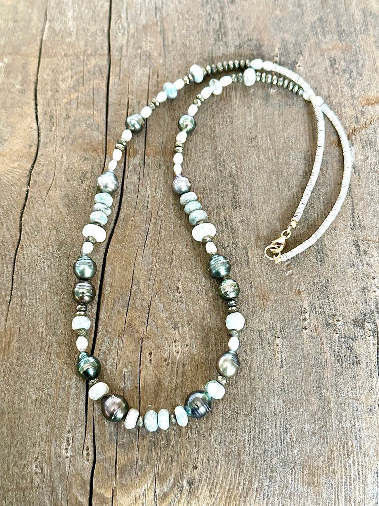 Oceans Opulence: Tahitian Pearl Necklace