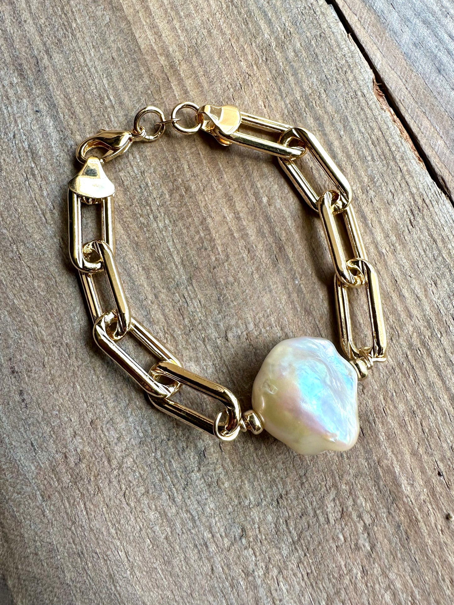 Big Mana Baroque Pearl Bracelet