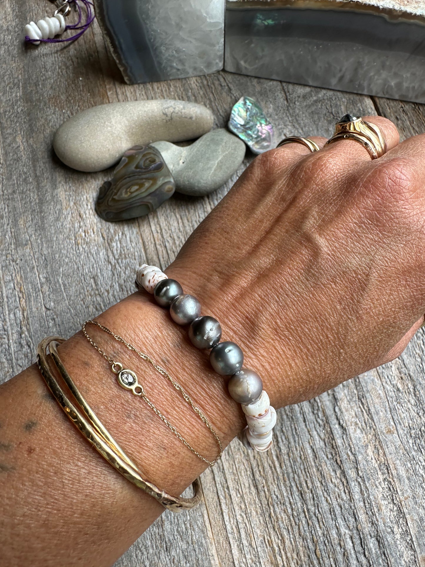Low Tide Tahitian and Spotted Puka Shell Bracelet