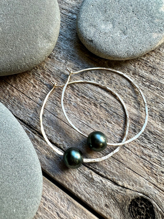 Hand-Hammered Hoop Earrings with Tahitian Pearls