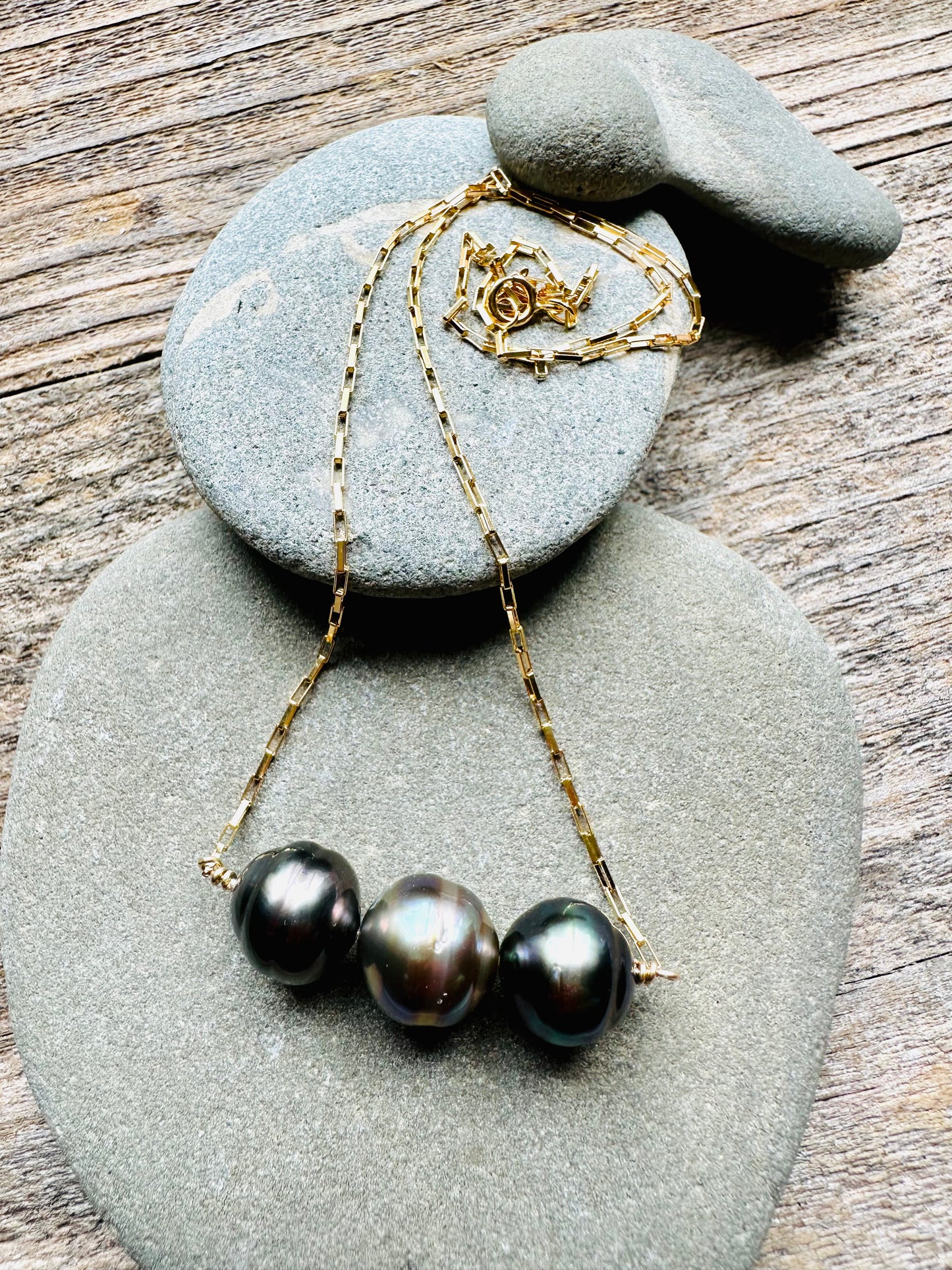 Oceanic Triplet :Tahitian Pearl Bar Necklace