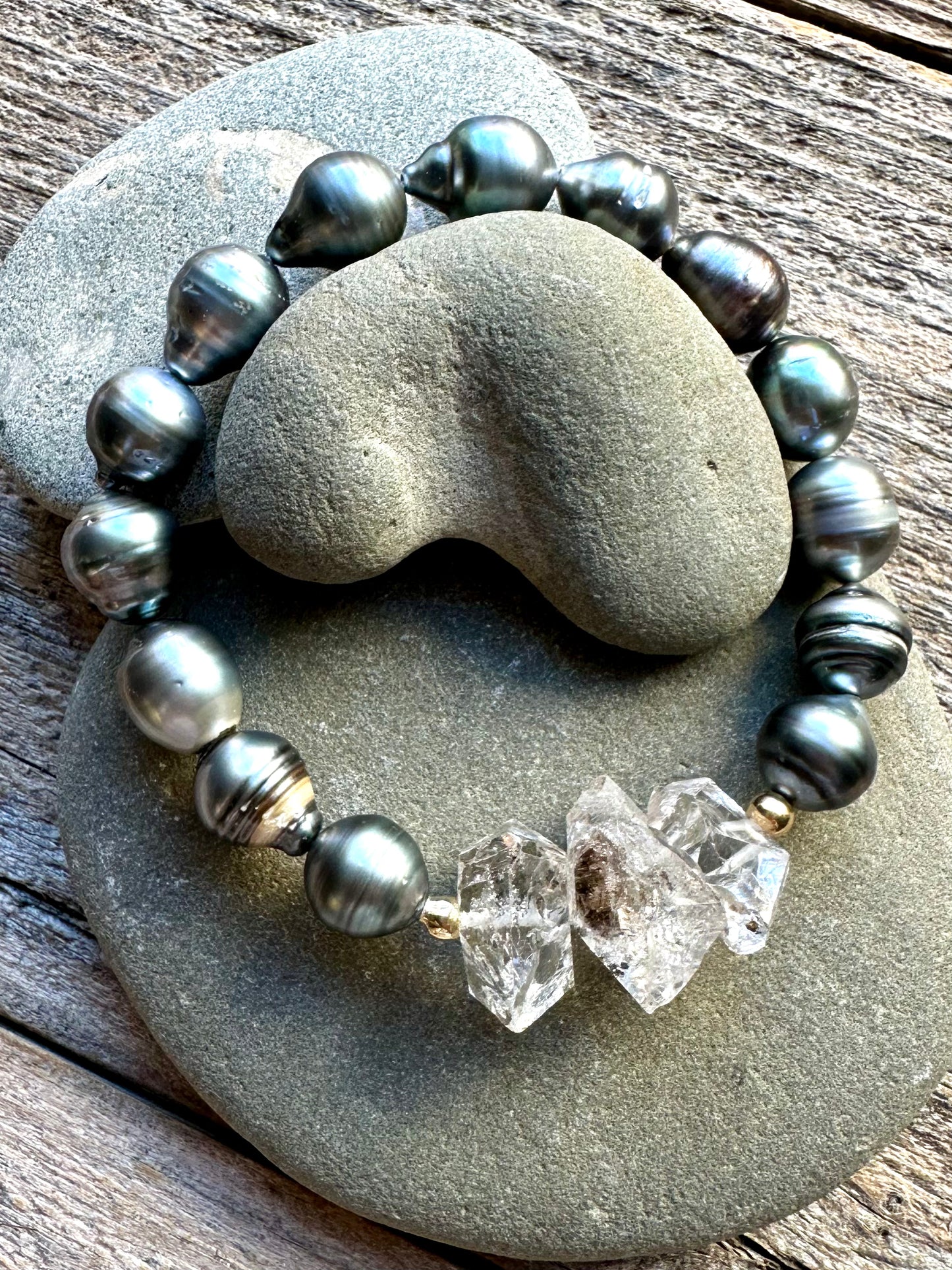 Tidal Clarity Tahitain Pearl and Herkimer Diamond Stretchy Bracelet
