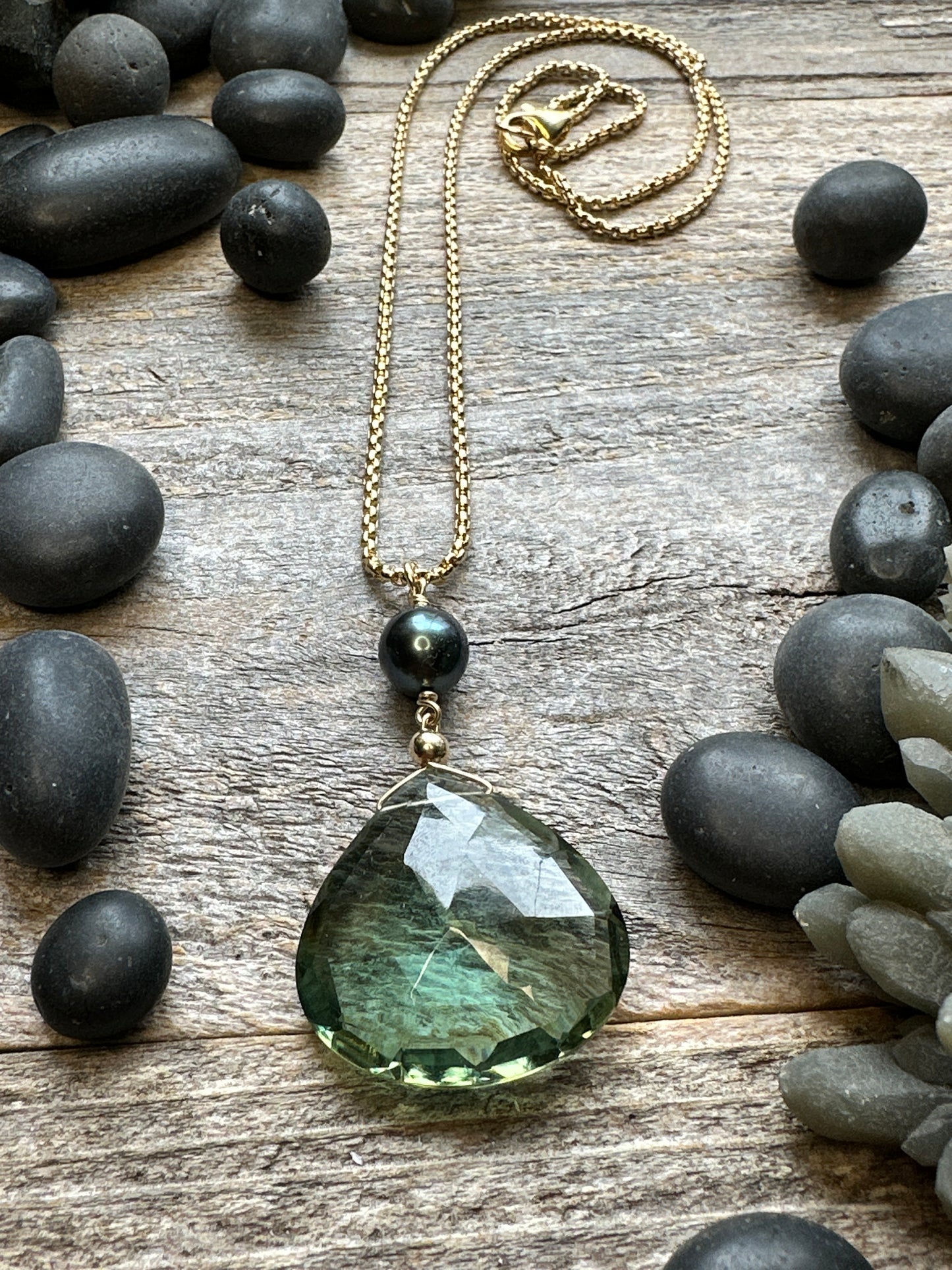 Abyssal Tide: Single Drop XL Light London Blue Topaz