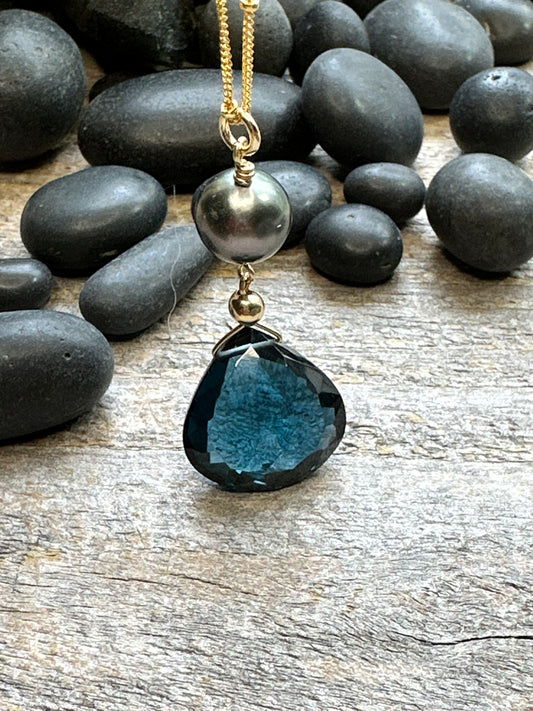Abyssal Tide: Single Drop Necklace
