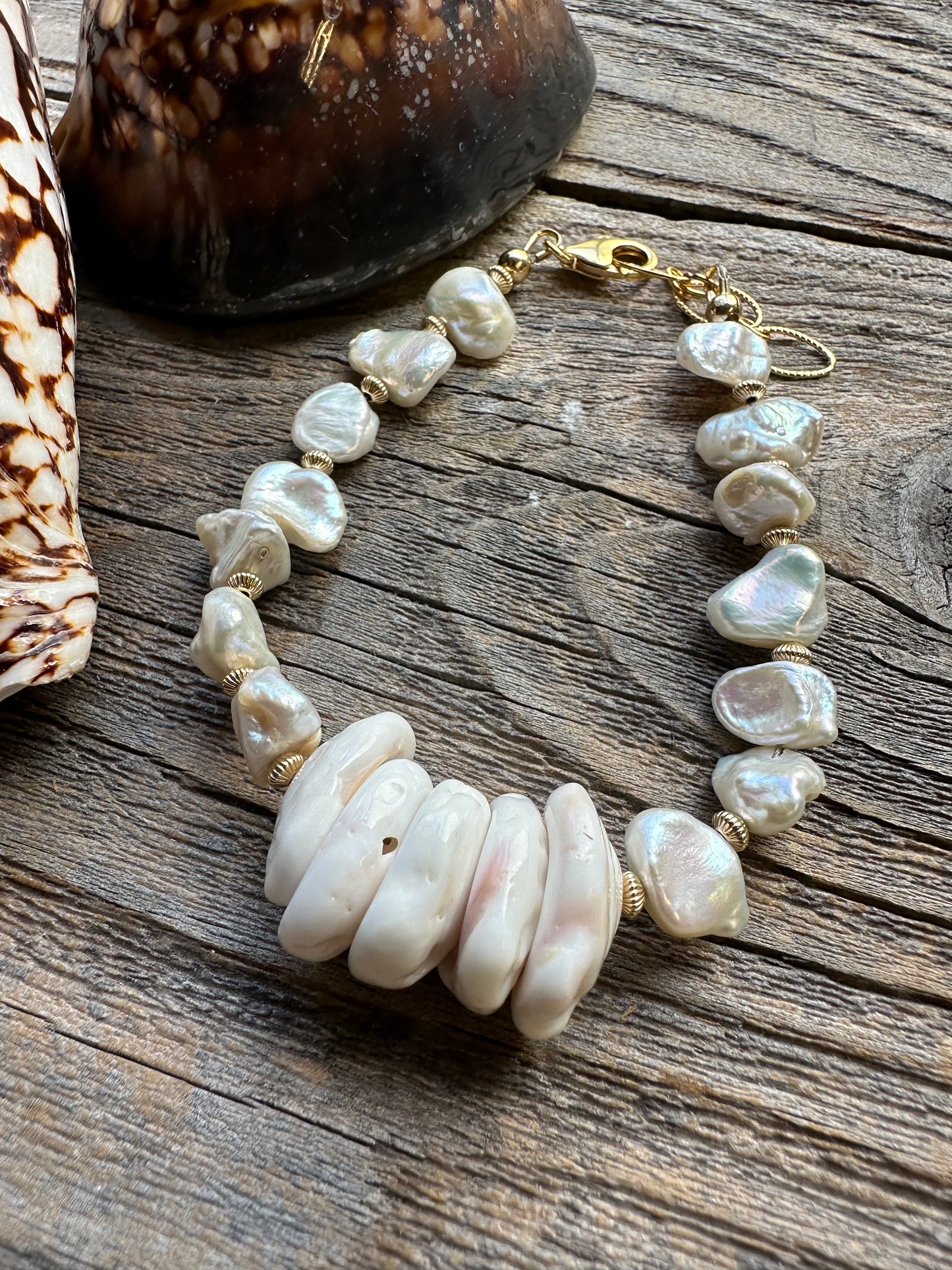 Sea Breeze Keshi Pearl and Puka Shell 8.5" Bracelet